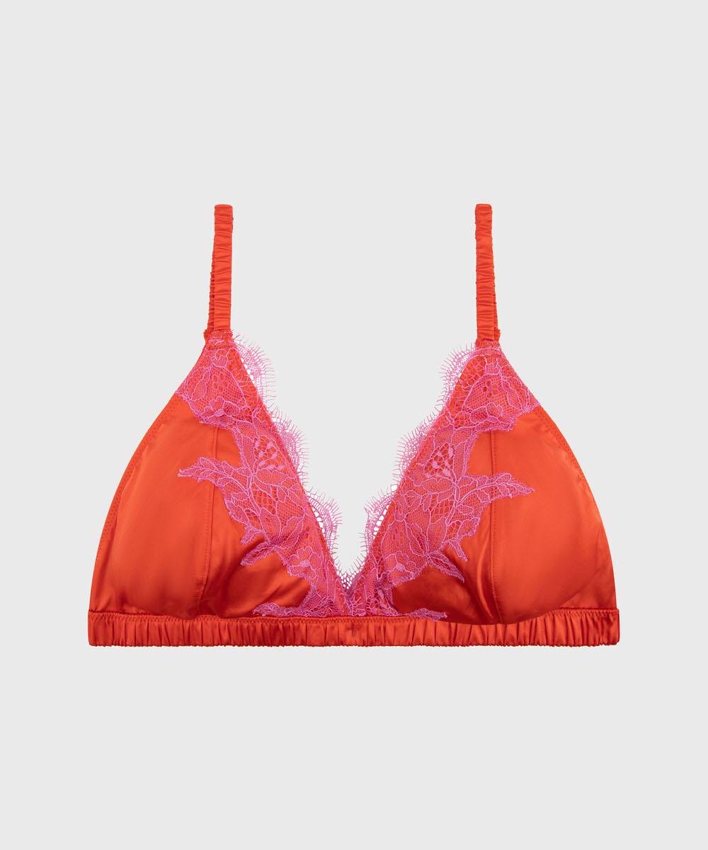 Loves sales stories intimates